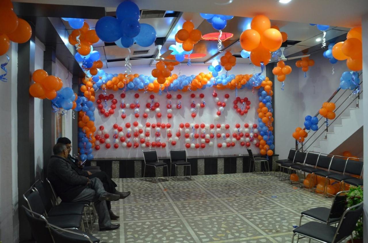 Hotel Rb Palace Dhaulpur Esterno foto