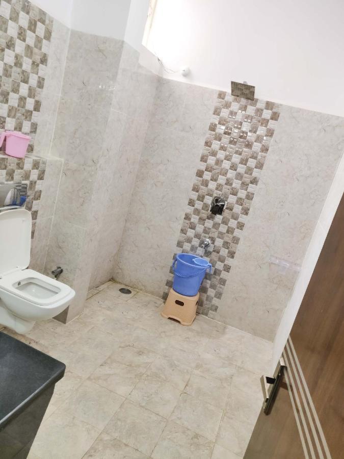 Hotel Rb Palace Dhaulpur Esterno foto